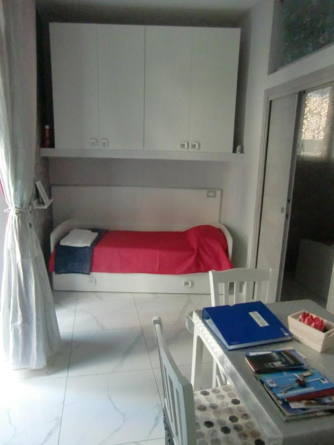Aaron2 Appartement Napels